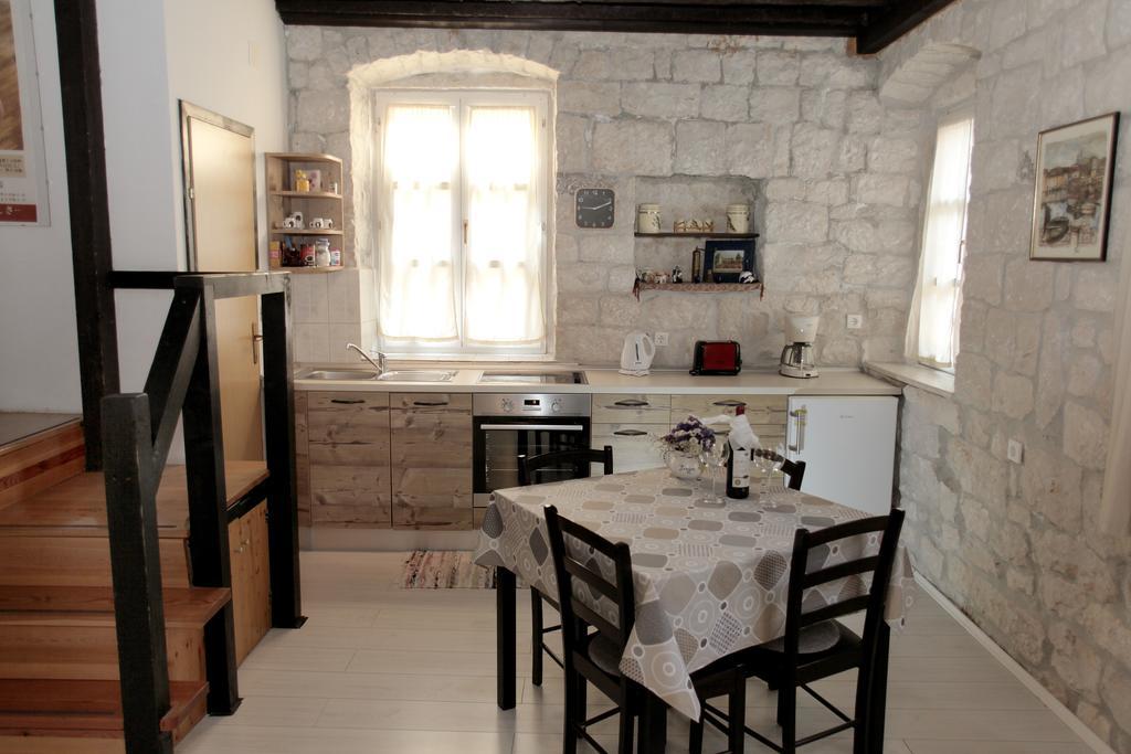 Apartment Tragurium Трогир Екстериор снимка